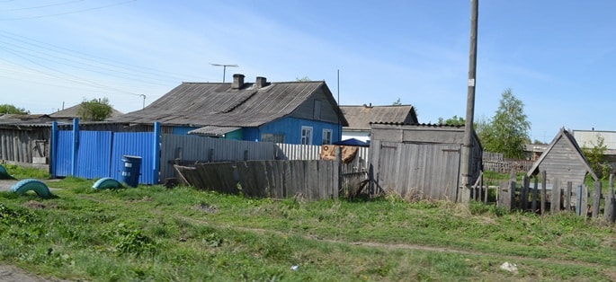 дом в деревне дом в деревне